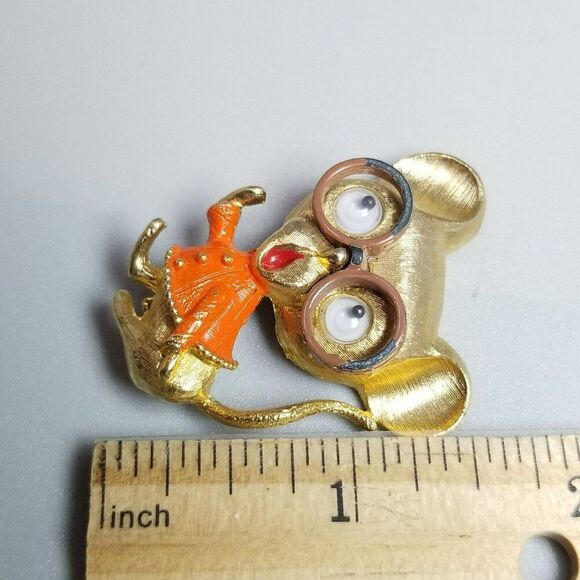 Vintage JJ Mouse with Googly Eyes, Glasses Orange Sweater Brooch, Gold Tone - Picture 5 of 7